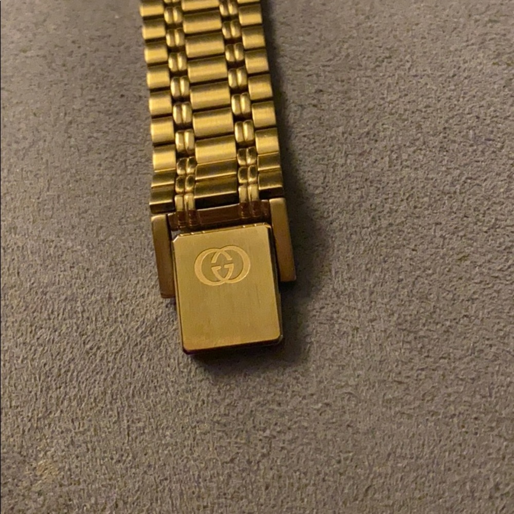 VINTAGE GUCCI WATCH - Picture 3 of 5